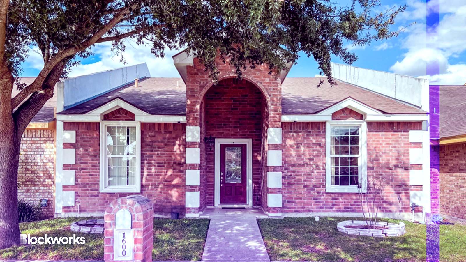 News Explorer — Homebase Sells 5K Texas House via Solana NFTs News Explorer — Homebase Sells 5K Texas House via Solana NFTs