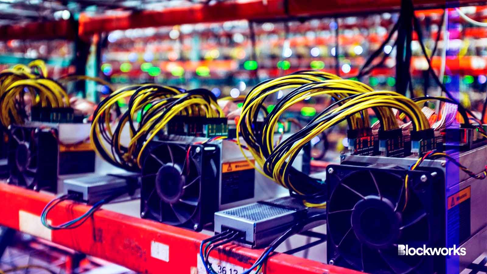 Crypto miners keep busy ahead of halving with accelerated machine